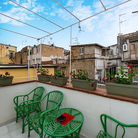 Charming Apartment With Balcony In The Historic Center Neapel Exterior foto