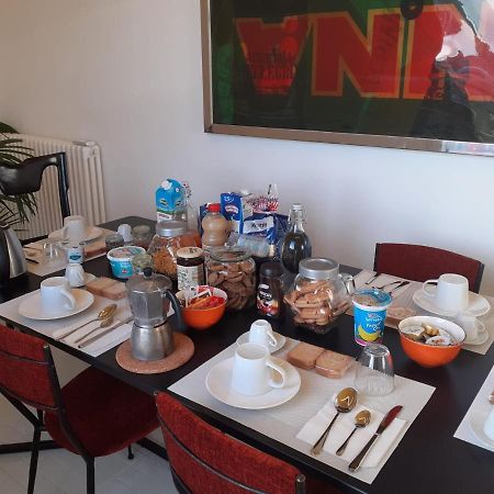 Charming Apartment With Balcony In The Historic Center Neapel Exterior foto