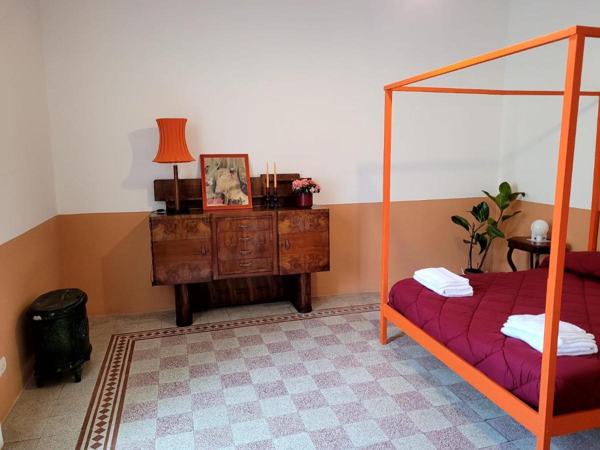 Charming Apartment With Balcony In The Historic Center Neapel Exterior foto