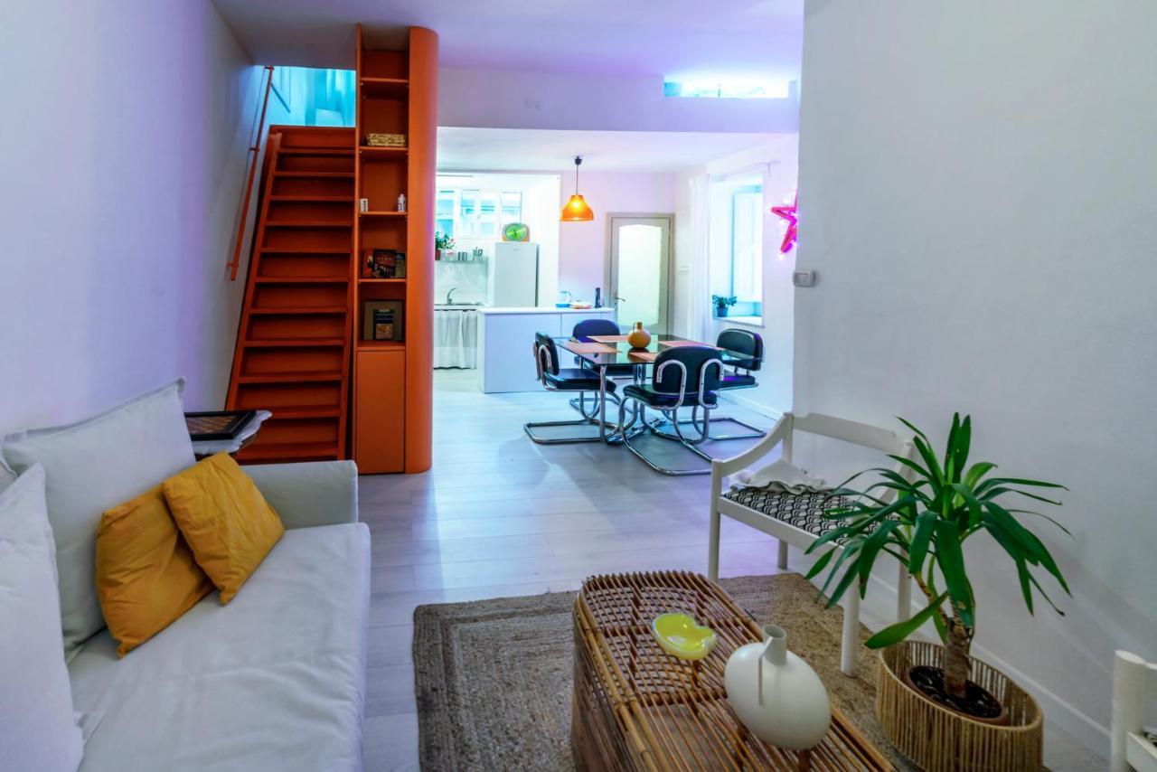 Charming Apartment With Balcony In The Historic Center Neapel Exterior foto