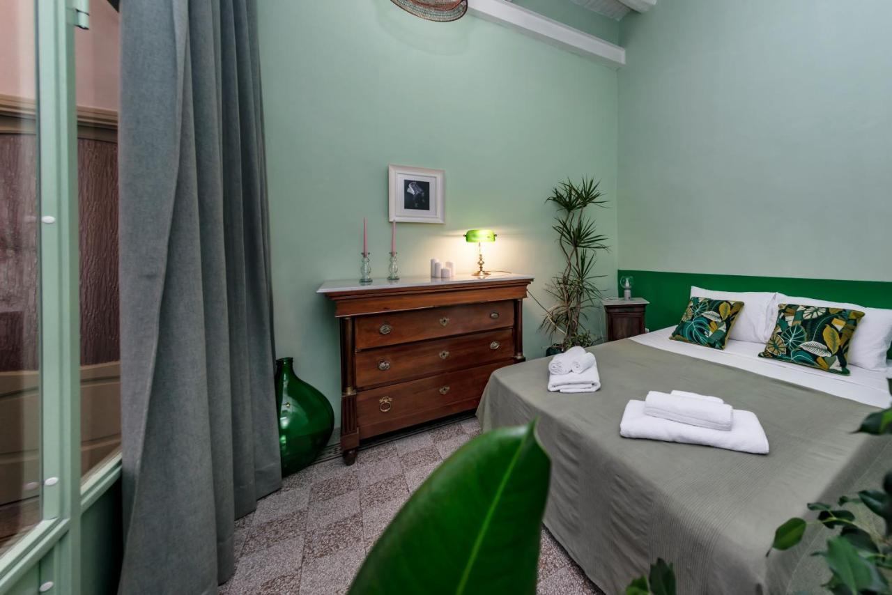 Charming Apartment With Balcony In The Historic Center Neapel Exterior foto
