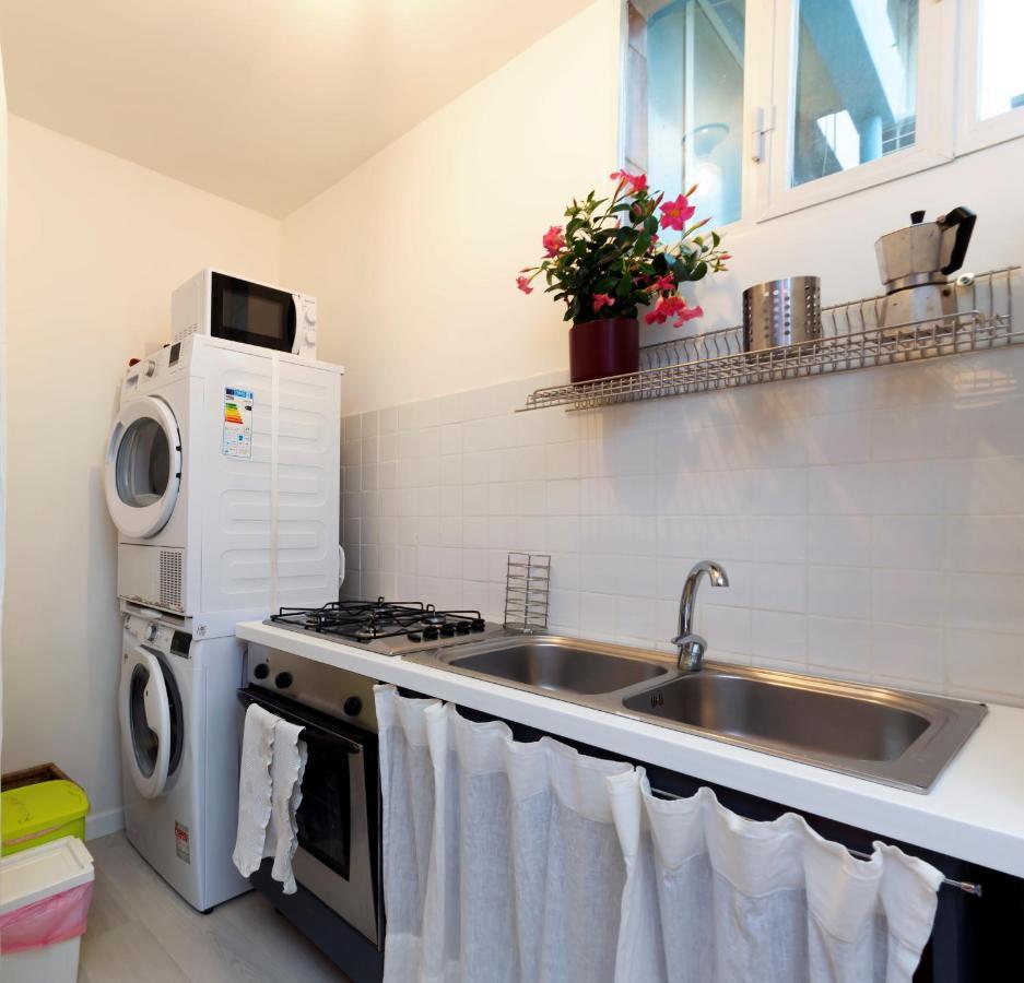 Charming Apartment With Balcony In The Historic Center Neapel Exterior foto