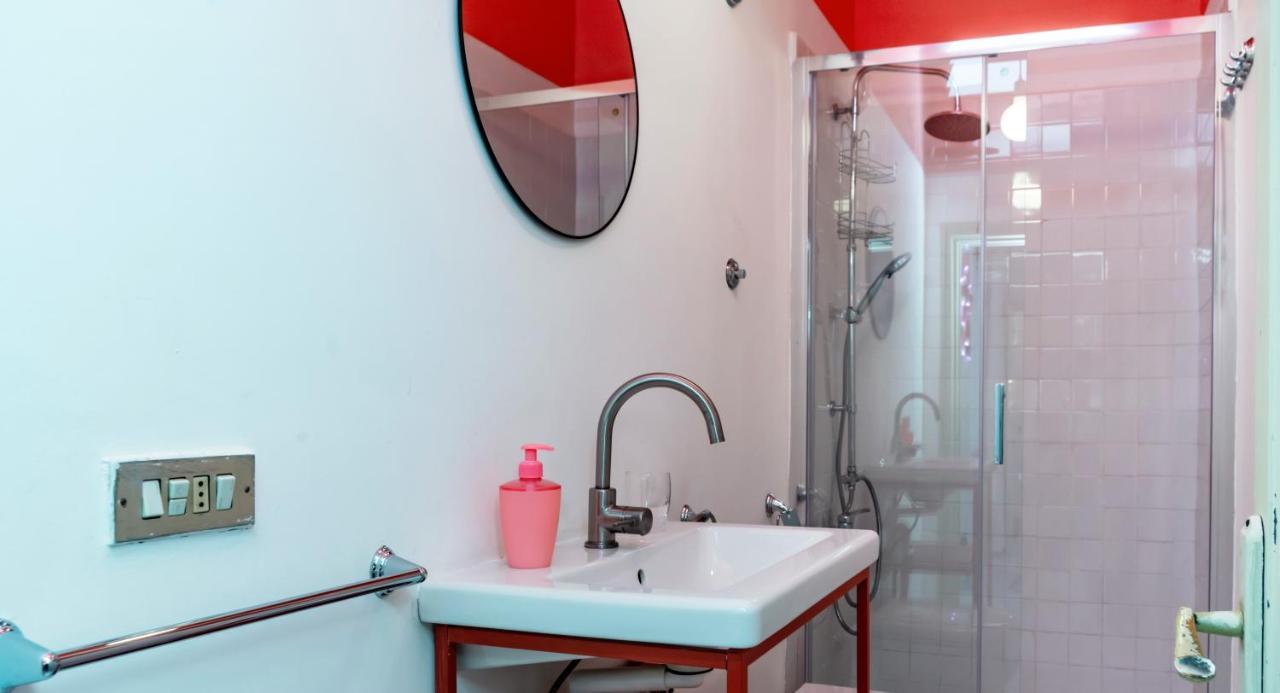 Charming Apartment With Balcony In The Historic Center Neapel Exterior foto